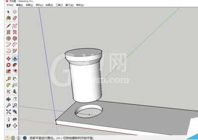 草图大师绘制一套单人桌子以及椅子的操作教程截图