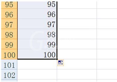 Excel拉出1至100的操作方法截图