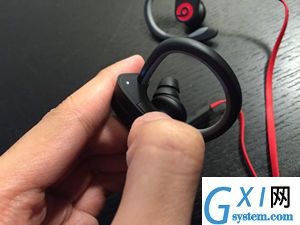 Powerbeats 3耳机连接iPhone的具体操作步骤截图