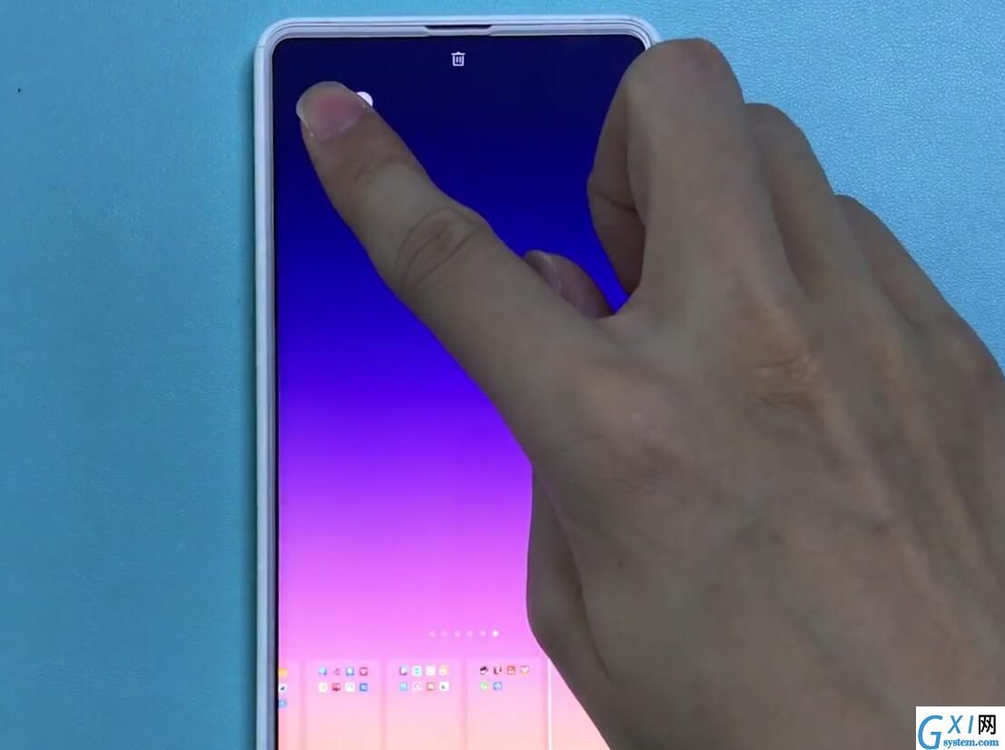 小米手机中删除桌面空白页面的操作步骤截图